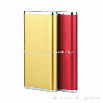 4,600mAh aluminum housing LED light thin power bank